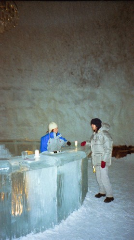 En svalkande drink från baren!